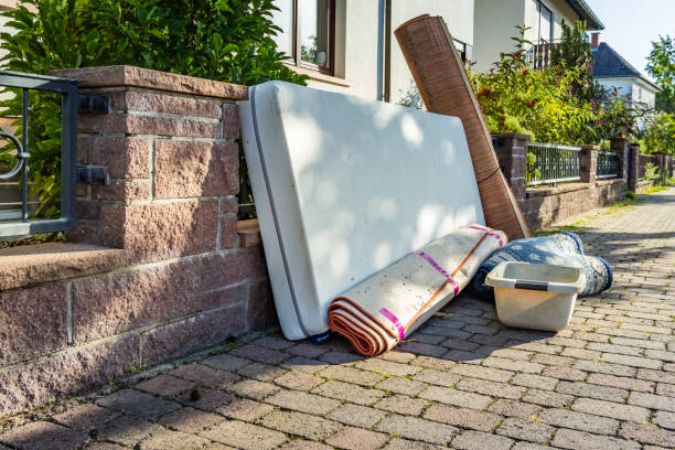 Best Carpet Removal and Disposal  in Livingston, CA